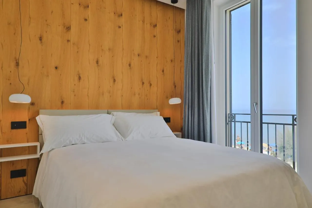 Konukevi Abelia Sea Suites Cefalù