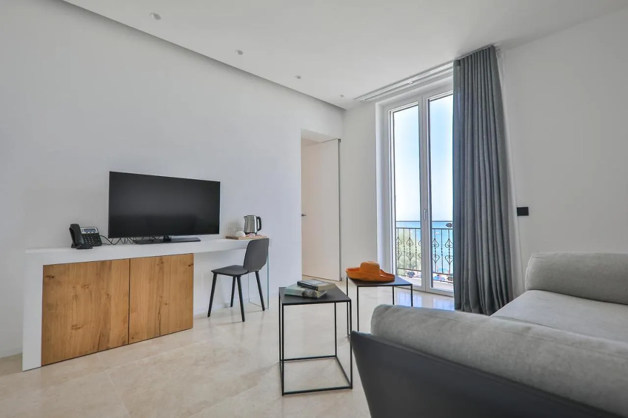 Abelia Sea Suites Cefalù 0*,  İtalya