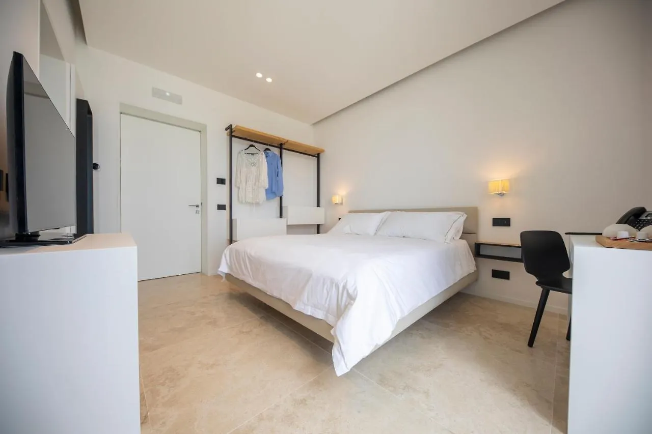 Konukevi Abelia Sea Suites Cefalù