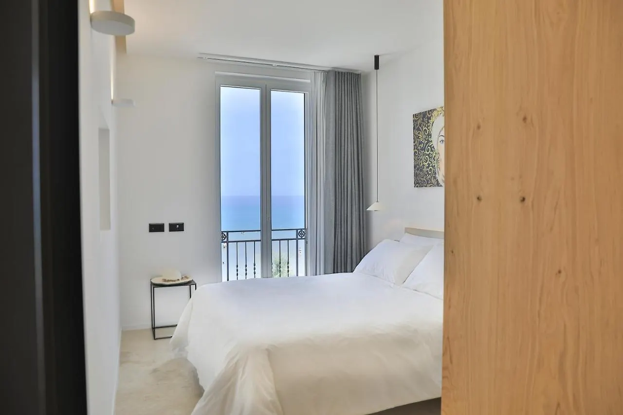 Konukevi Abelia Sea Suites Cefalù